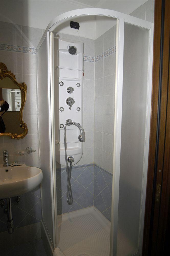 Blue Suite Vatican Guesthouse Roma Habitación foto